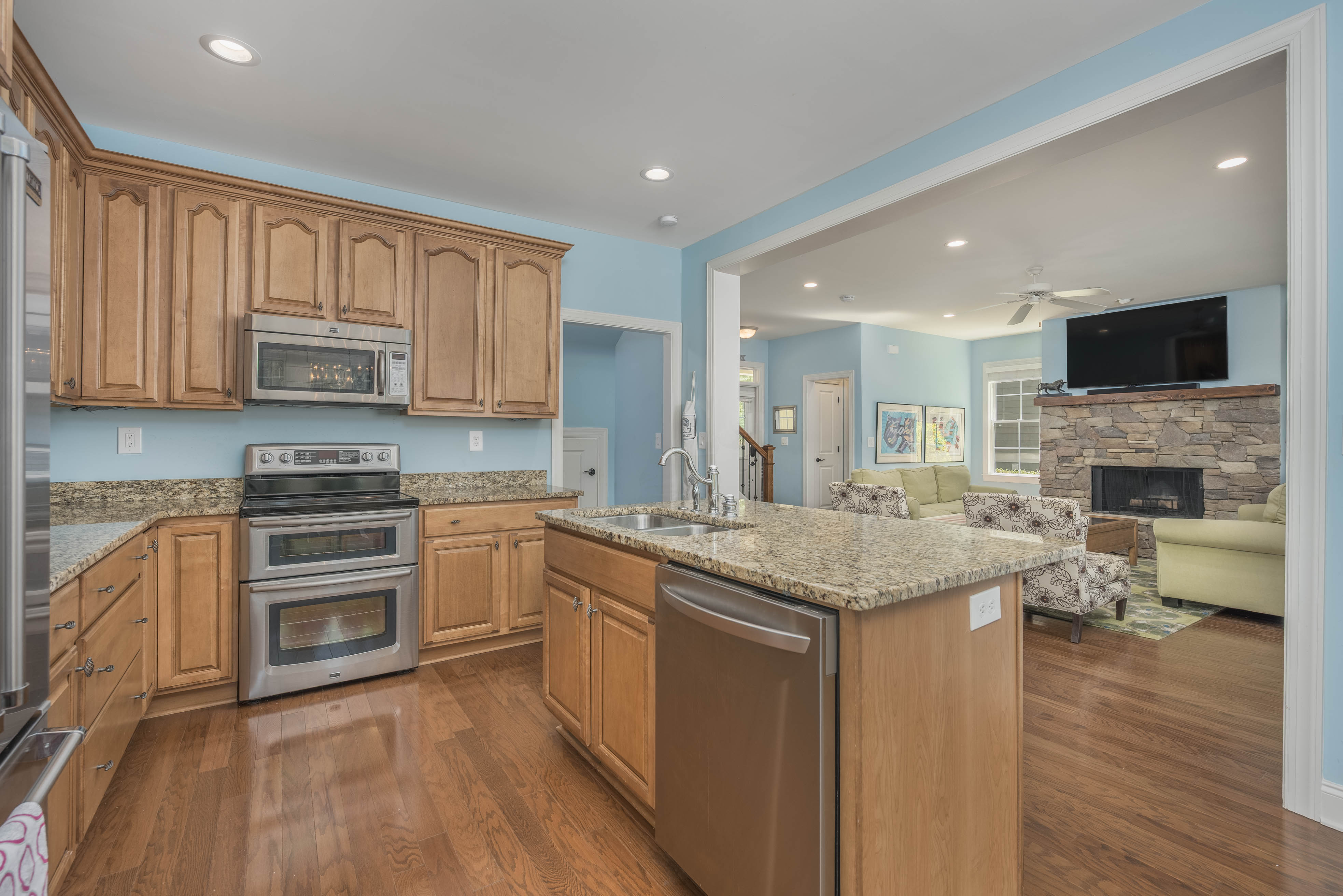 1031 Portside Court image 10